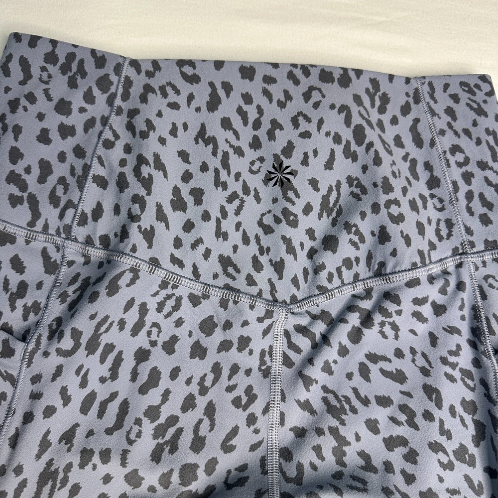 Athleta Salutation Stash Pocket II Printed 7/8 Tight Leggings Small‎ Blue - Picture 5 of 6